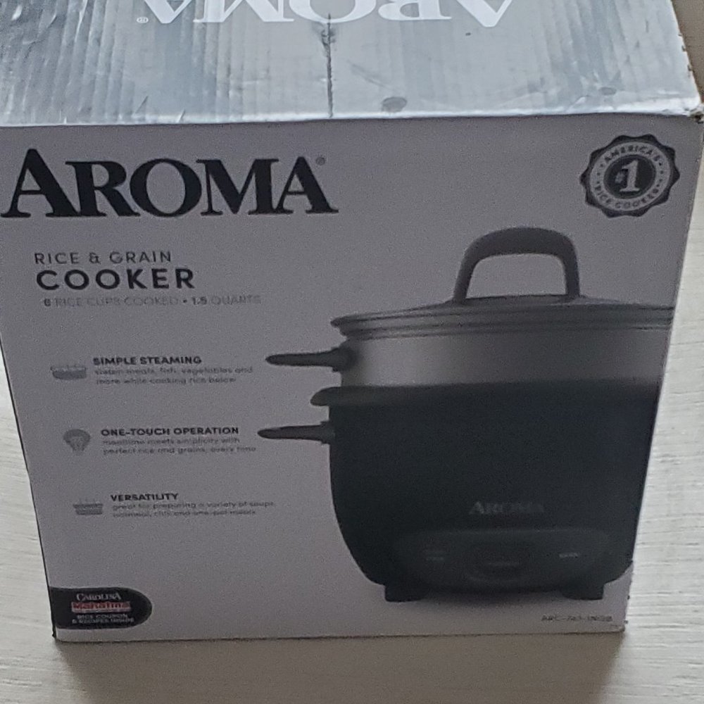 AROMA RICE COOKER NWOT